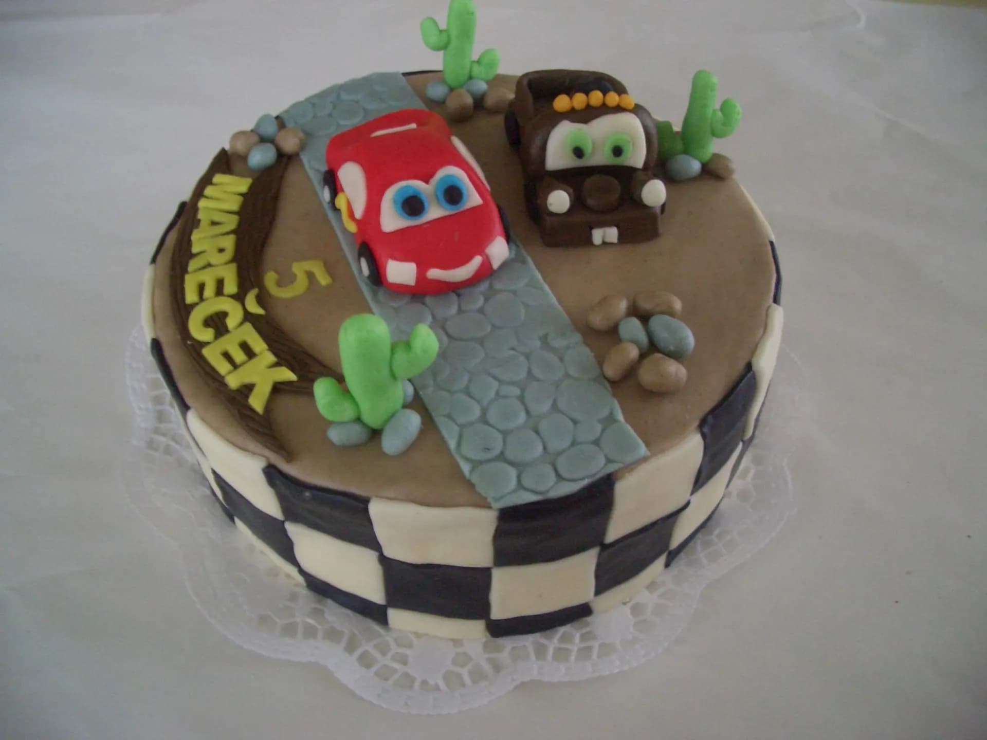 Cars kulatý